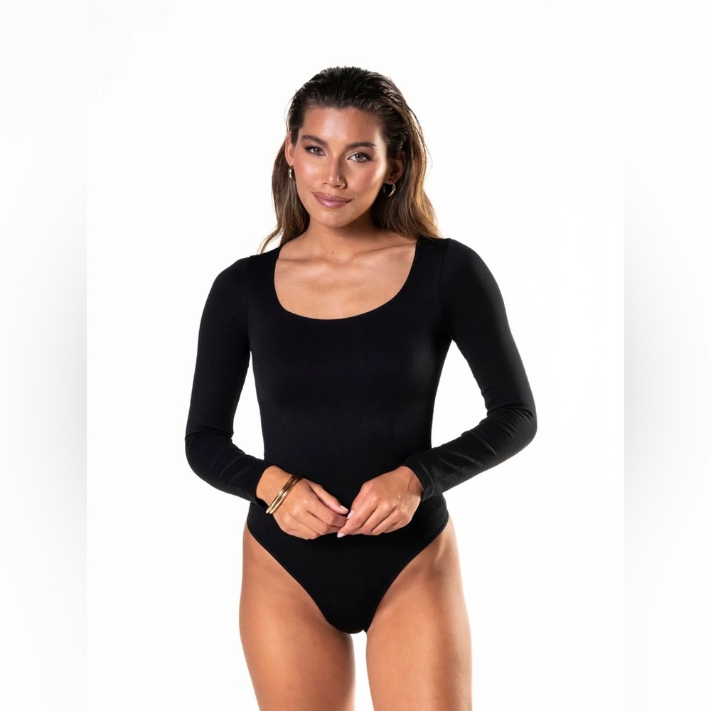 HeyShape Long Sleeve Thong Bodysuit NWT Medium Black